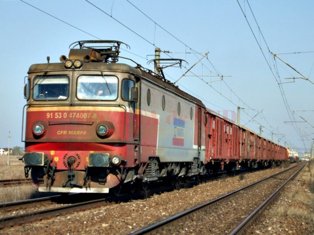 Procurorii DIICOT susțin că CFR Marfă a vândut 2.450 de vagoane cu peste 6 milioane de euro mai puțin decât prețul pieței