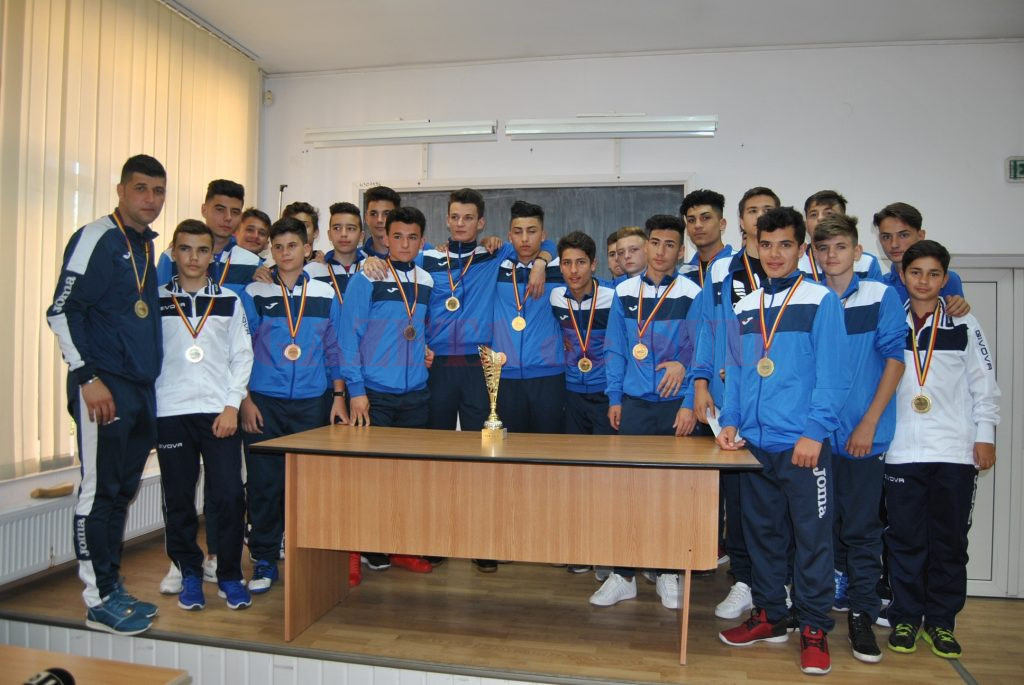 Fotbaliştii lui „Costache“ au ieşit campioni judeţeni la juniori C