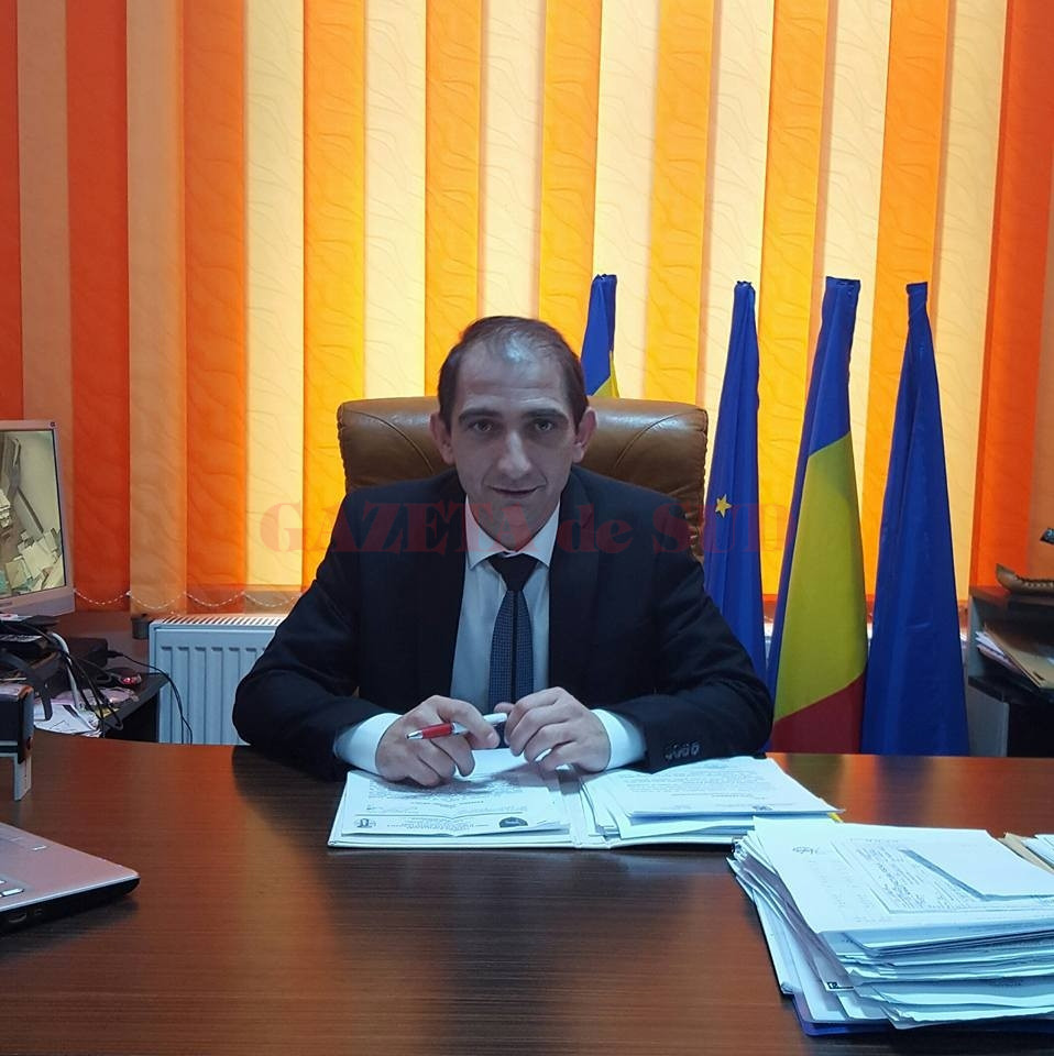Florin Jurebie, primarul comunei Săcelu