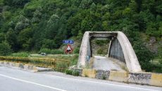 Podul de la Lainici este închis din 2008
