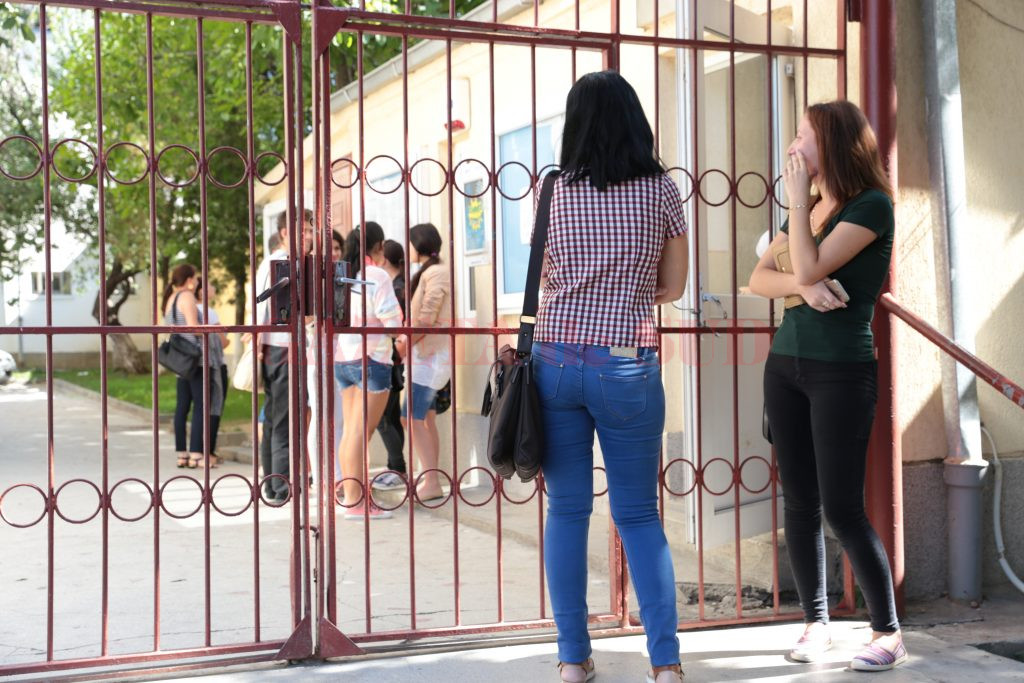 În Dolj, pentru prima sesiune a examenului de bacalaureat s-au înscris puțin peste 3.200 de candidați, absolvenți ai promoției curente, dar și din promoțiile anterioare (Foto: Arhiva GdS)