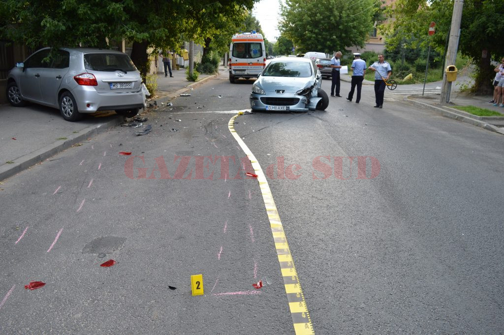 O femeie a fost grav rănită în urma accidentului provocat de craioveanul de 33 de ani