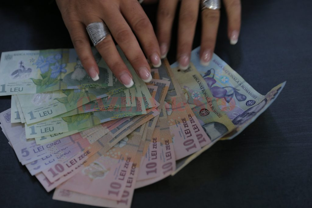 La Dolj, numărul creditelor contractate de populație și firme a crescut