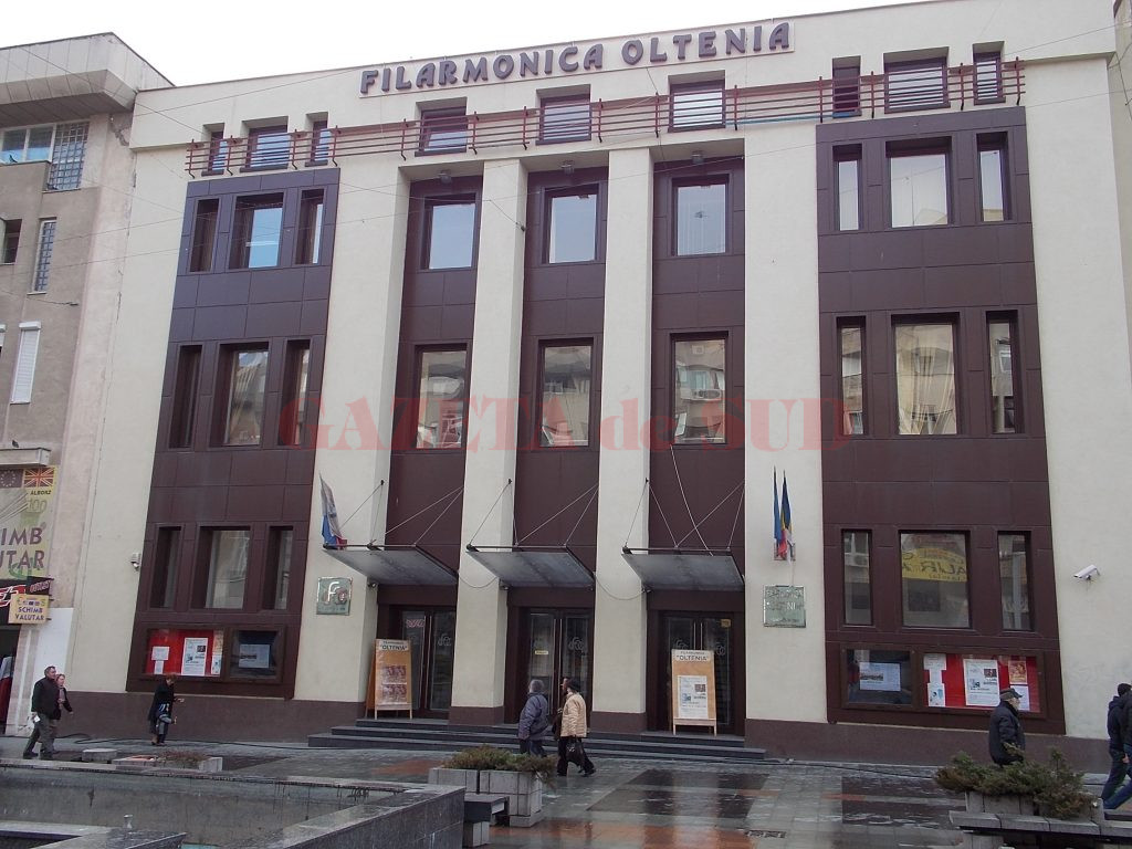 Filarmonica „Oltenia“, scena unor interminabile scandaluri asistate de primărie 