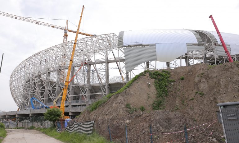 Un muncitor care lucrează pe șantierul Stadionului „Ion Oblemenco“ și-a pierdut trei degete
în urma unui accident de muncă