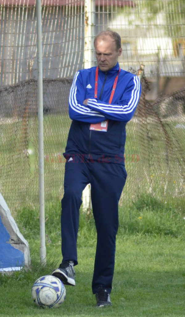 Victor Naicu a preluat echipa CSO Filiaşi (Foto: Alexandru Vîrtosu)