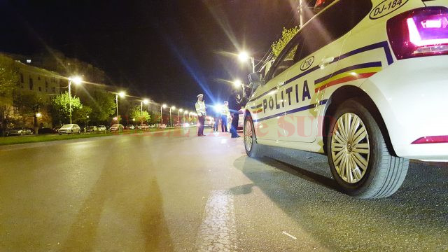 După numai o lună de la ieşirea din arest, poliţiștii l-au prins din nou pe craioveanul de 43 de ani conducând băut și fără permis (Foto: arhiva GdS)