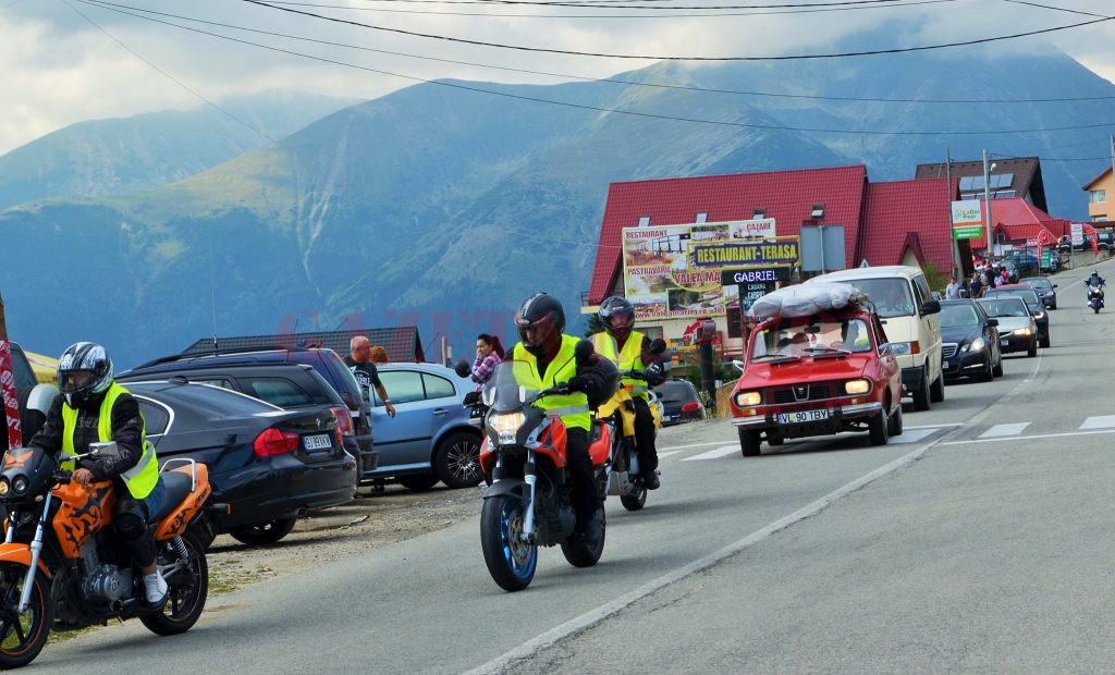 Va avea loc o paradă moto pe Transalpina