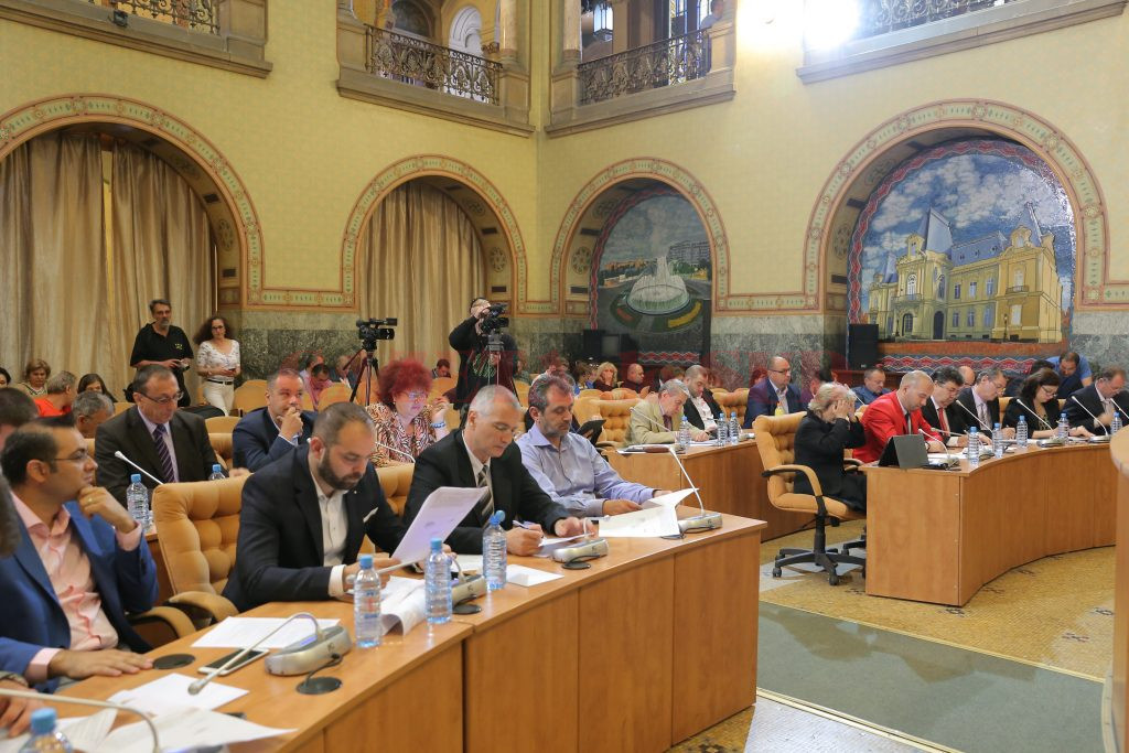 În şedinţa de Consiliu Local din mai 2017 s-a aprobat plata despăgubirilor în procesele pierdute de primărie