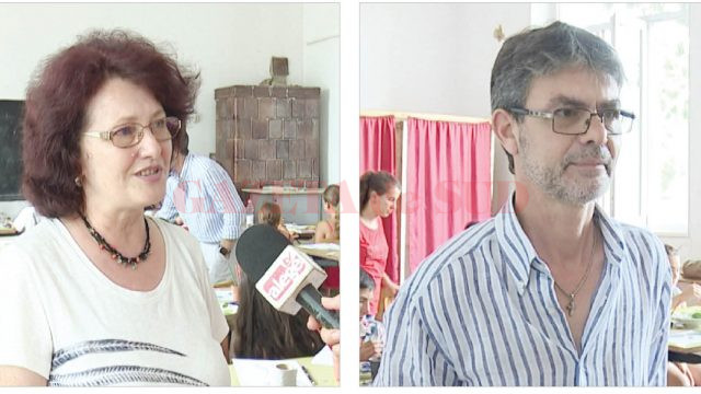 Monica şi Cristian Dincă sunt profesori la Liceul de Arte „Marin Sorescu“ şi, în plină vară, vin de două ori pe săptămână în Vulpeni de dragul de a le arăta copiilor tainele picturii