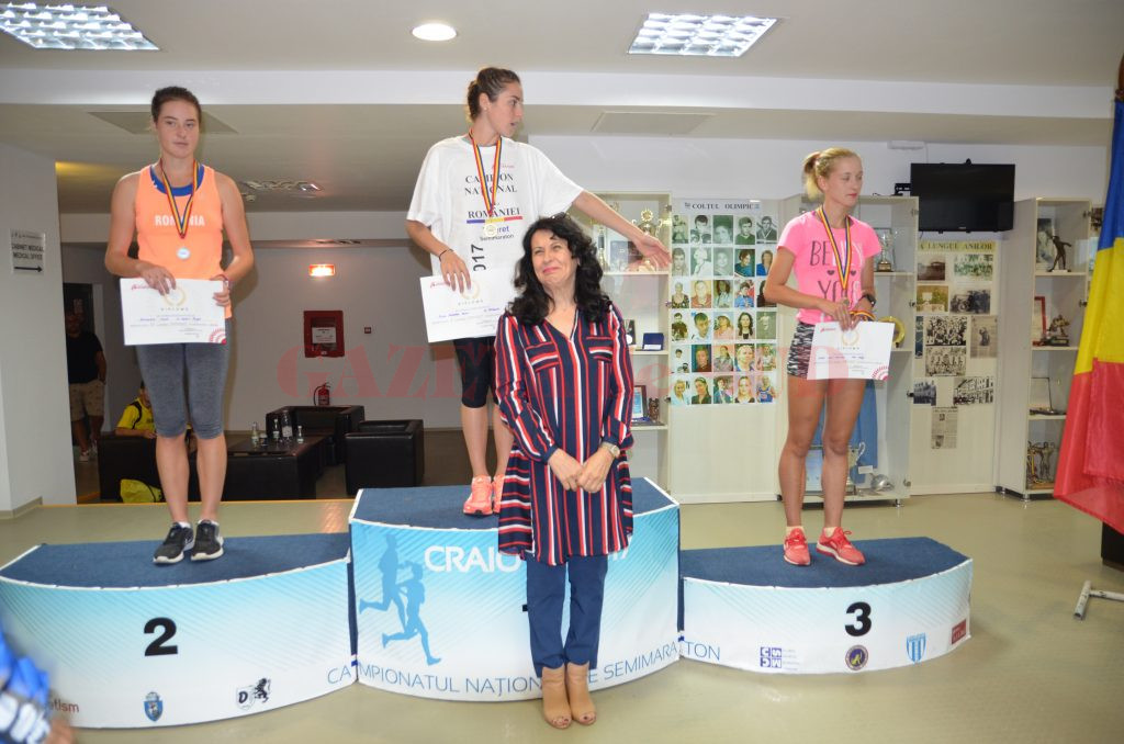 Daniela Popa (director general în MTS) a făcut premierea la feminin individual