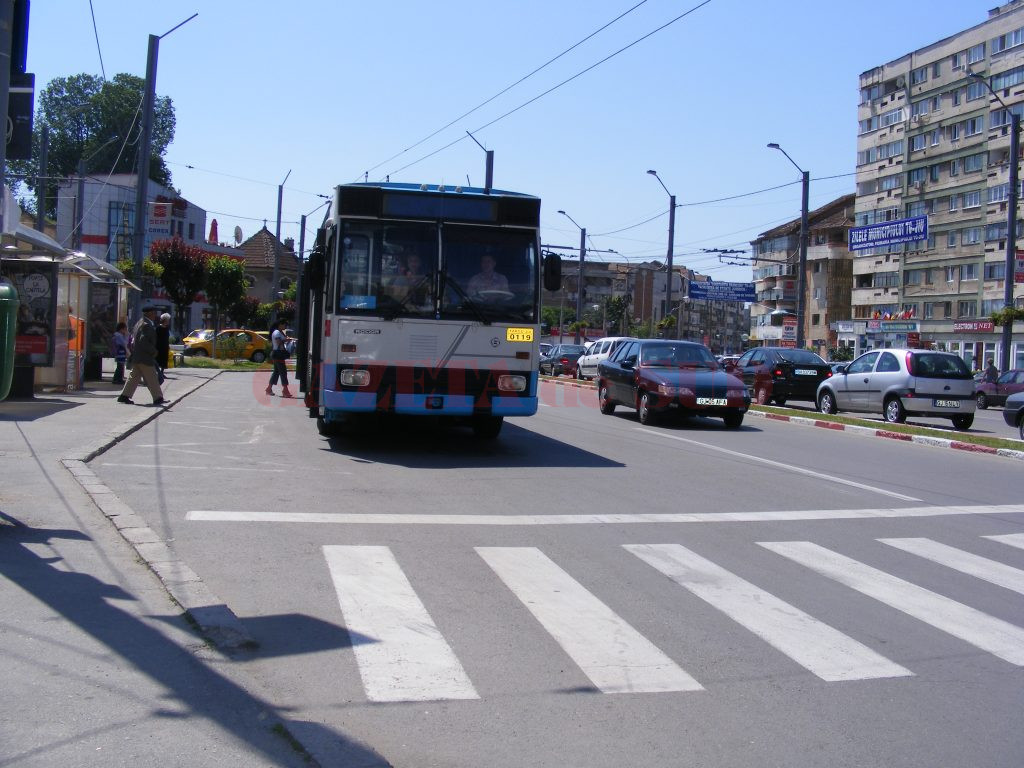 Troleibuzele din Târgu Jiu au fost cumpărate în 1993