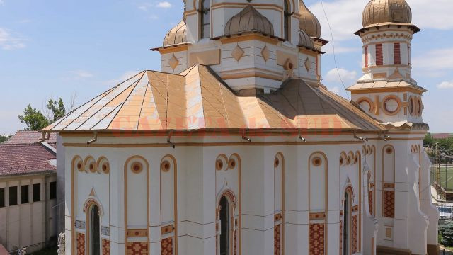 Bisericile cu aria mai mare de 200 mp trebuie să obțină aviz și autorizație de securitate la incendiu