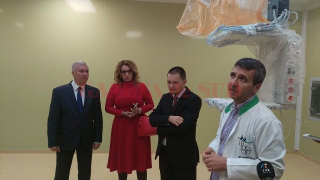 Clinica de Cardiologie Intervențională a fost vizitată, joia trecută, de autoritățile județului și de cardiologi din cadrul spitalului