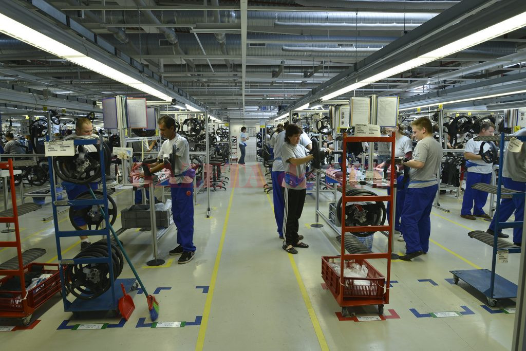 Fabricile de componente auto îşi deschid filiale la Târgu Jiu, încurajate şi de finalizarea DN 66 Târgu Jiu - Petroşani