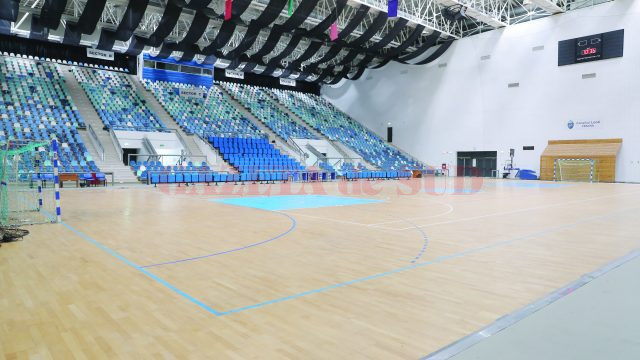 Sala Polivalentă din Craiova nu poate obține, după normele actuale, autorizație de securitate la incendiu, dar ea este considerată de pompieri sigură în ceea ce privește siguranța spectatorilor