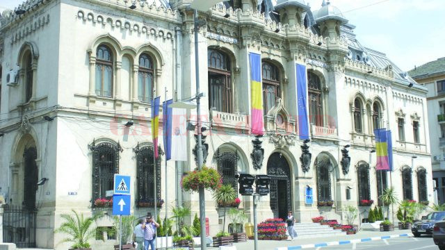 Primăria Craiova trebuie să dețină autorizație de securitate la incendiu pentru ambele sedii