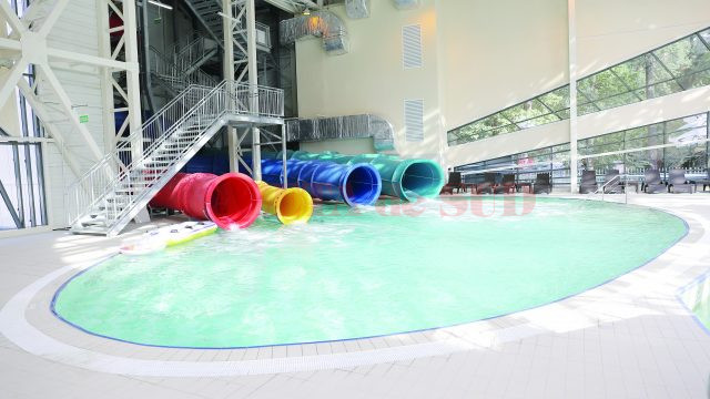 Toboganele și bazinele interioare de la Water Park duc lipsă de clienți