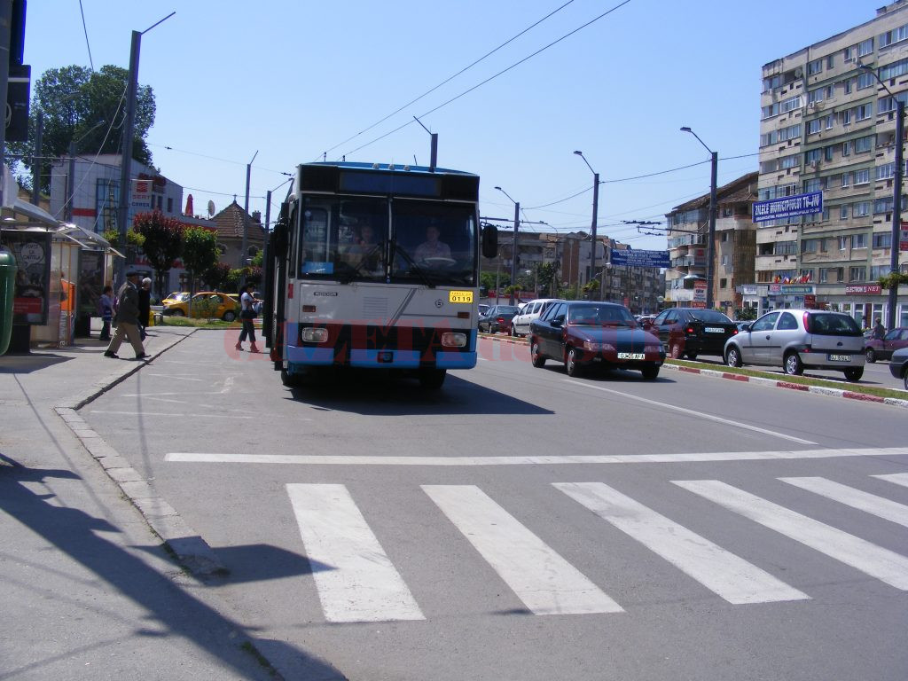 Mijloacele de transport în comun au ajuns să se defecteze şi în trafic   