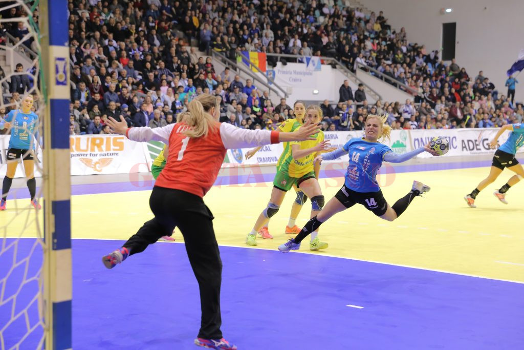 Zeljka Nikolic a contribuit din plin la victoria Craiova. Ea a marcat opt goluri (foto: Lucian Anghel)