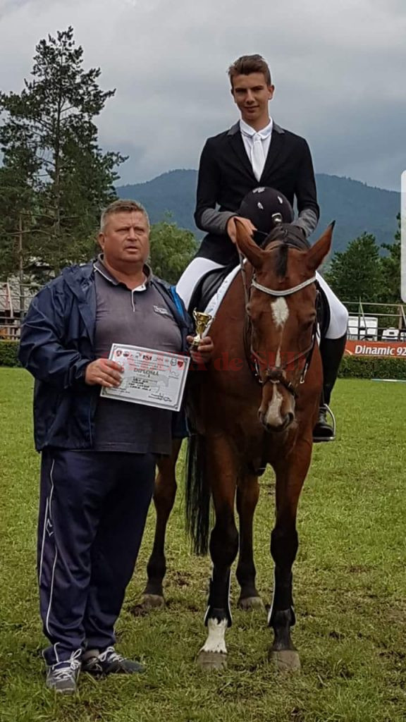 Vlad Gruia, alături de antrenorul Sergiu Pistorel