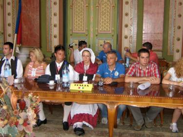 Festivalul a fost inaugurat în Sala Maură a Palatului Administrativ din Târgu Jiu