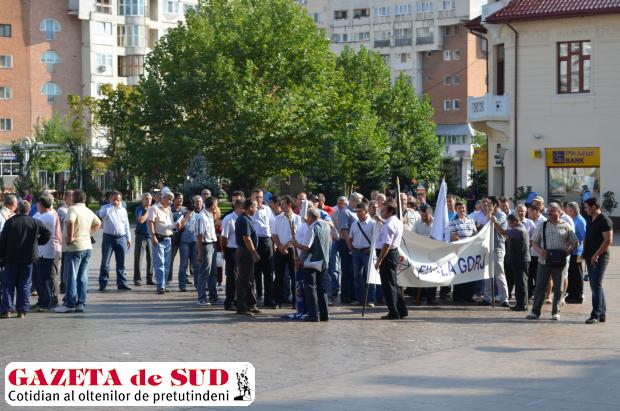 Sindicaliştii Cartel Alfa Gorj şi-au exprimat nemulţumirea în stradă