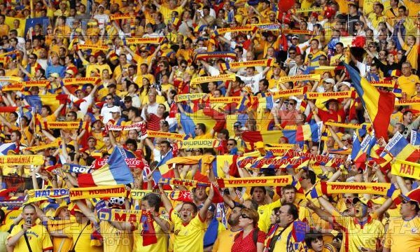 Suporterii României au primit ajutor de la trupa „Iris” cu un imn pentru națională