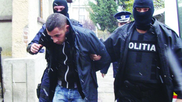 În noiembrie 2009, nouă inculpați au fost duși la Tribunalul Gorj cu propunere de arestare preventivă, însă instanța a respins propunerea procurorilor