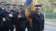 Imagini de la ceremonii militare organizate în anii trecuți cu ocazia Zilei Armatei Române