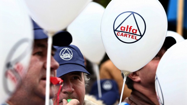 Aproximativ 4.000 de sindicalişti Cartel Alfa au protestat în faţa Guvernului