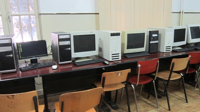 Laborator de informatică de la Colegiul Național Economic „Gheorghe Chițu“ din Craiova