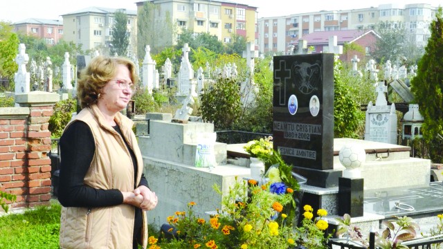 Ioana Cioboată primește, din nou, rentă viageră în numele lui Cristi Neamțu (Foto: Alexandru Vîrtosu)
