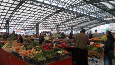 Piața de legume din Târgu Jiu (Foto: radiotargujiu.ro)