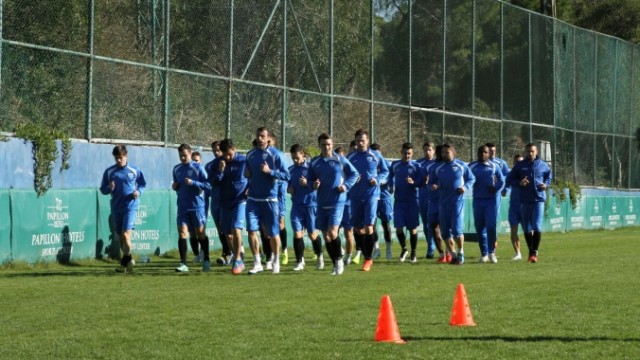 Fotbaliștii Craiovei vor fi foarte solicitați la antrenamentele din această săptămână (foto: csuc.ro)