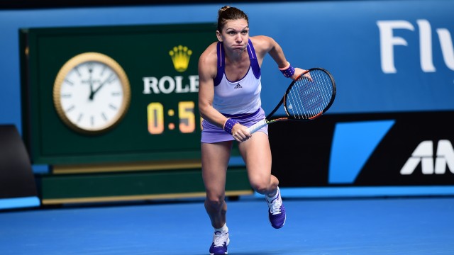 Simona Halep părăseşte Australian Open