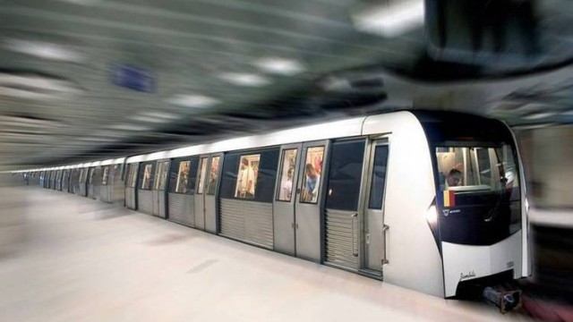Un bărbat a murit după ce s-a aruncat în faţa metroului în stația Piața Unirii 2
