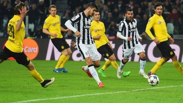 Alvaro Morata şi Carlo Tevez (în alb-negru) au făcut diferenţa în meciul cu Borussia Dortmund (foto: uefa.com)