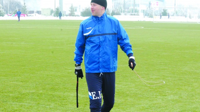 Edi Iordănescu speră să elimine problemele pandurilor până la începerea returului (Foto: panduriics.ro)
