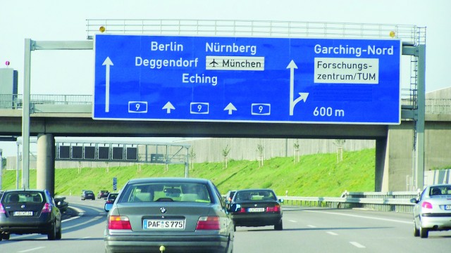 Șoferii români amendați în străinătate sunt identificați în baza unui schimb transfrontalier de date privind infracțiunile rutiere