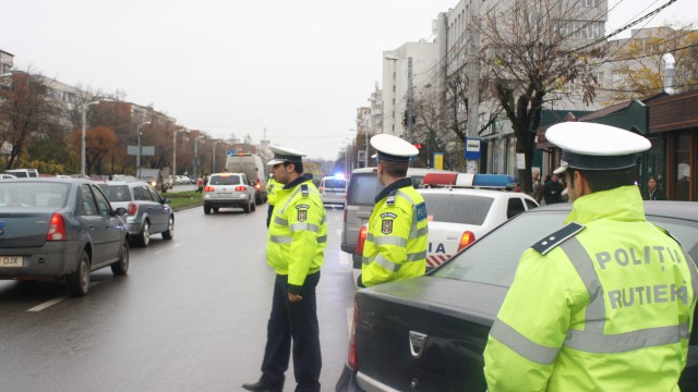 Polițiștii de la Rutieră au cerut arestarea preventivă a conducătorului auto recidivist (Foto: GdS)