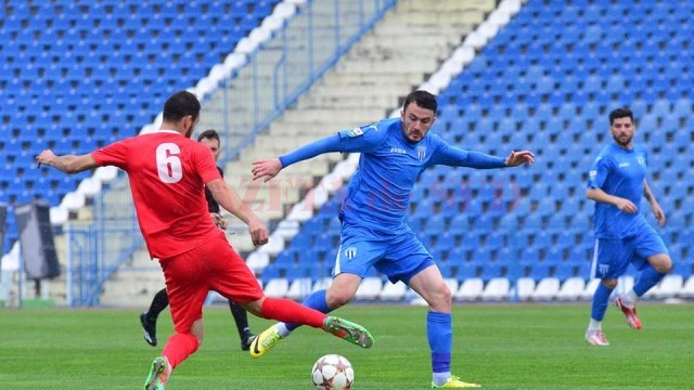 Andrei Herghelegiu a bifat "dubla" în meciul cu Metalul Reşiţa (foto: csuc.ro)