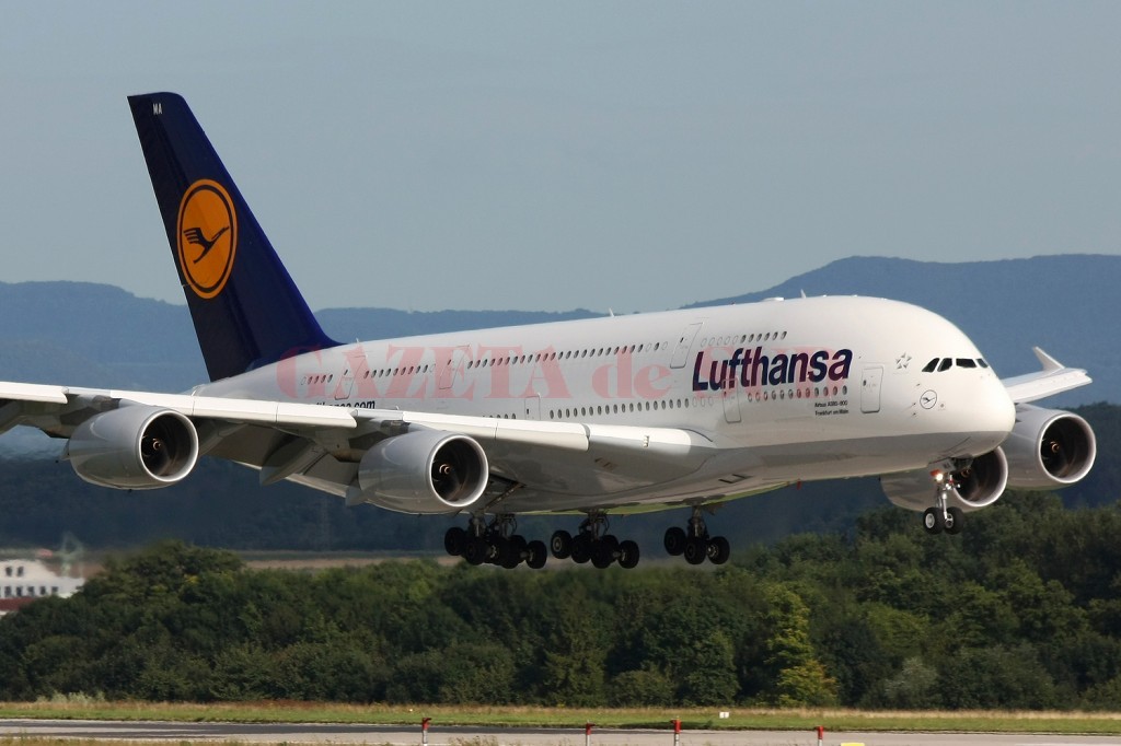 personalul de bord al companiei Lufthansa