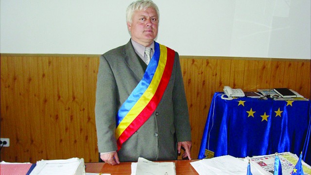 Primarul Calotă a fost condamnat pentru ilegalitățile pe care le-ar fi comis în mandatul 2004-2008