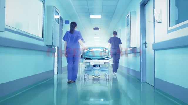 Familia unei femei de aproape 250 de kilograme acuză că spitalele au refuzat să o preia