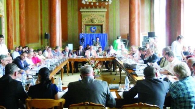 Consilierii locali vor aproba sporurile angajaţilor DGASPC Gorj (Foto: Eugen Măruţă)