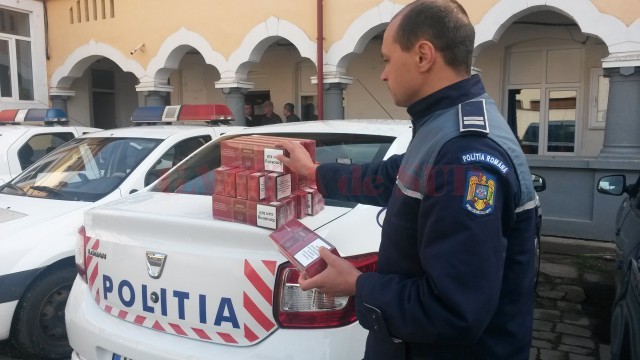 În urma acțiunii, polițiștii craioveni au confiscat aproape 3.000 de pachete de țigări de contrabandă