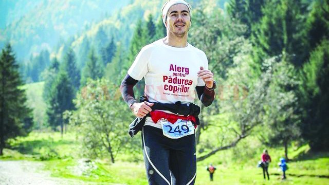 De trei luni, Vlad Tănase se antrenează pentru UltraBalaton. Săptămânal a alergat câte 150 de kilometri.