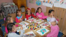 Cu ajutorul Asociației OvidiuRo, copiii din șase comune doljene au primit o șansă la educație