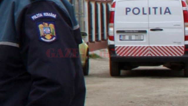 Polițistul craiovean a fost condamnat definitiv la patru ani și două luni de închisoare pentru comiterea a șase infracțiuni (Foto: bzi.ro)